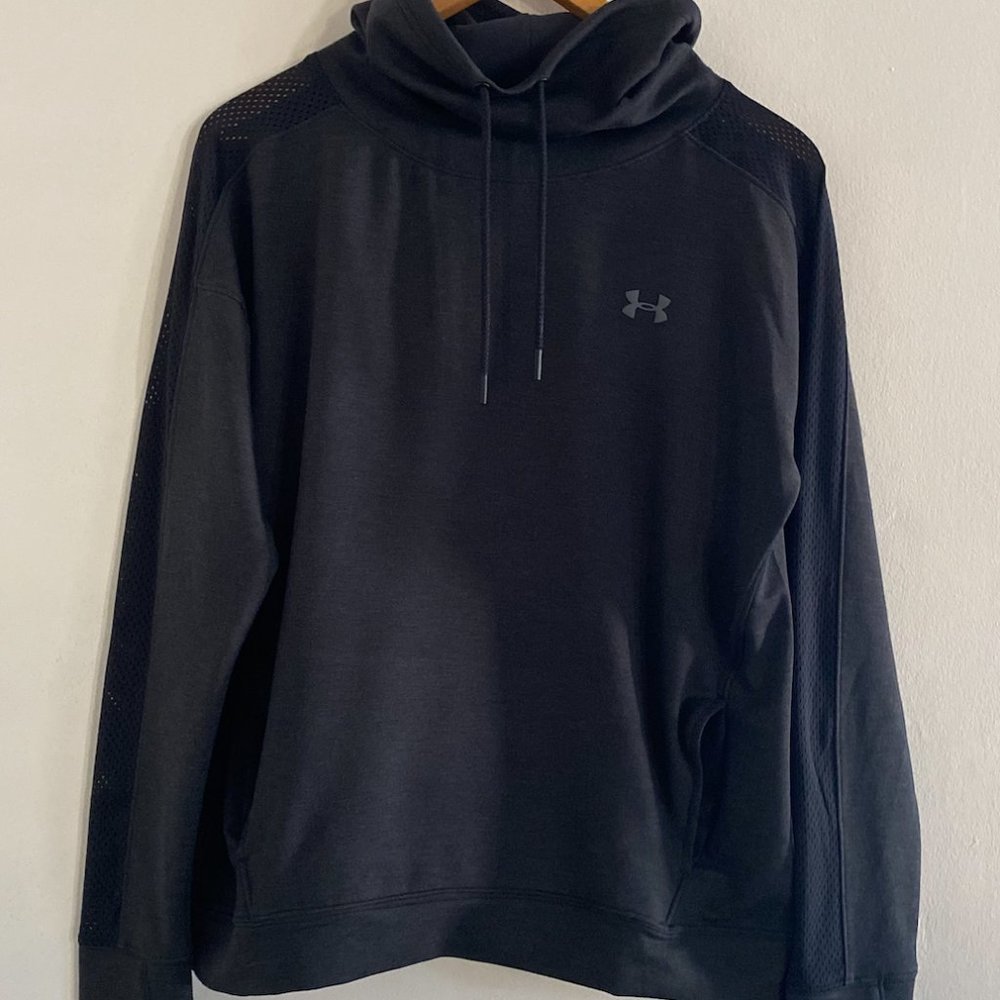 Under Armour Women's Featherweight Fleece Funnel Neck Sweatshirt Black, Size L